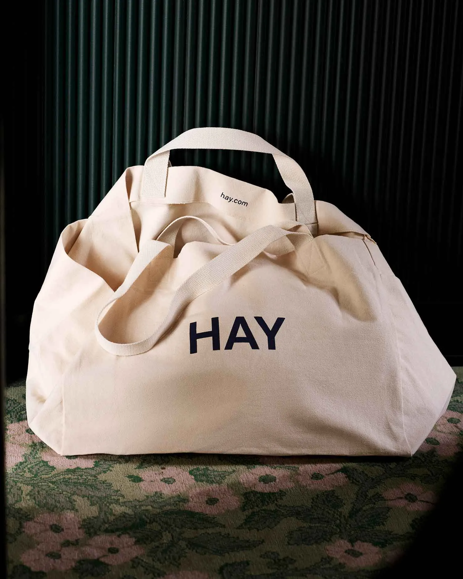 HAY Weekend Bag No 2 in Natural