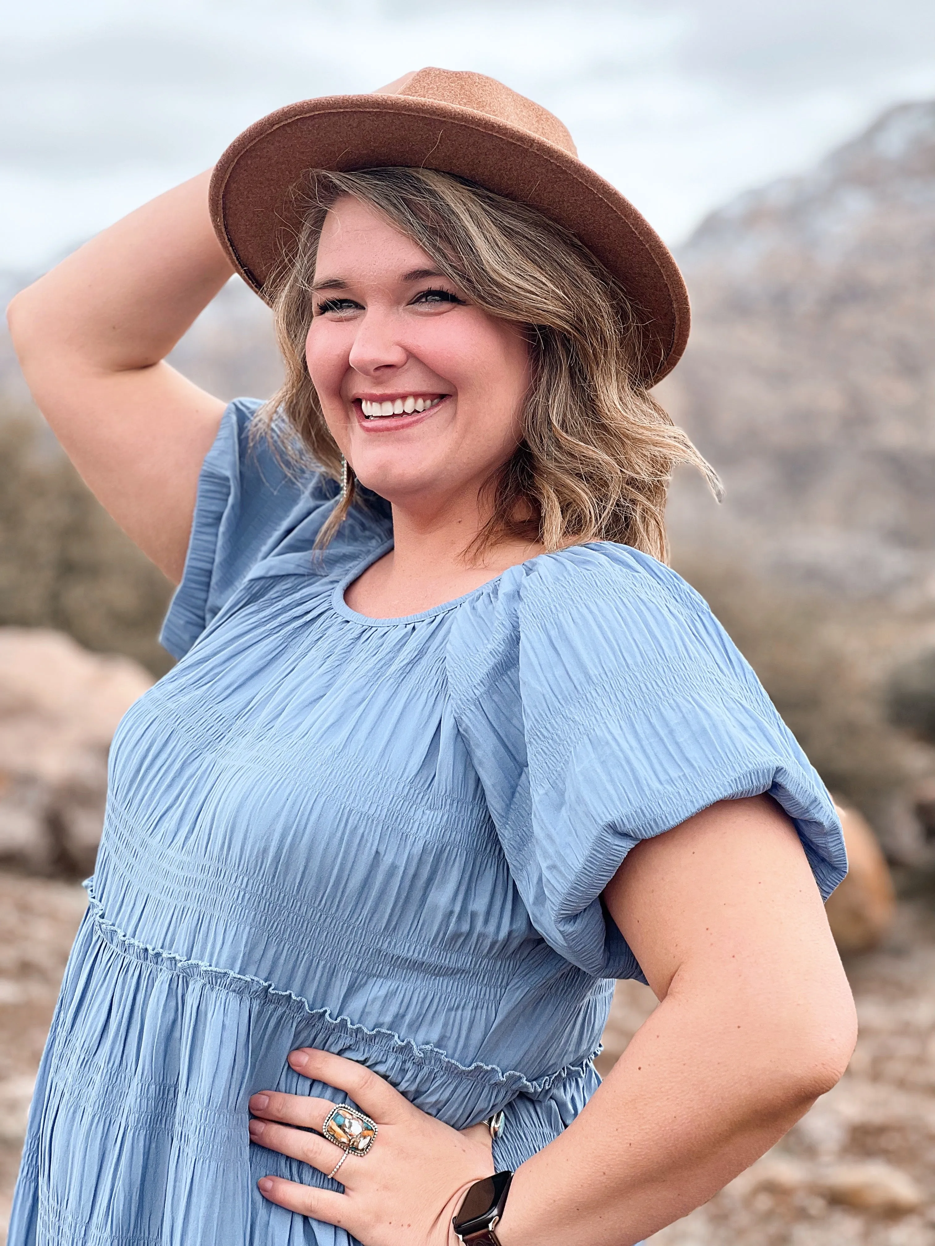 Heathered Felt Wide Brim Buckled Hat- Brown