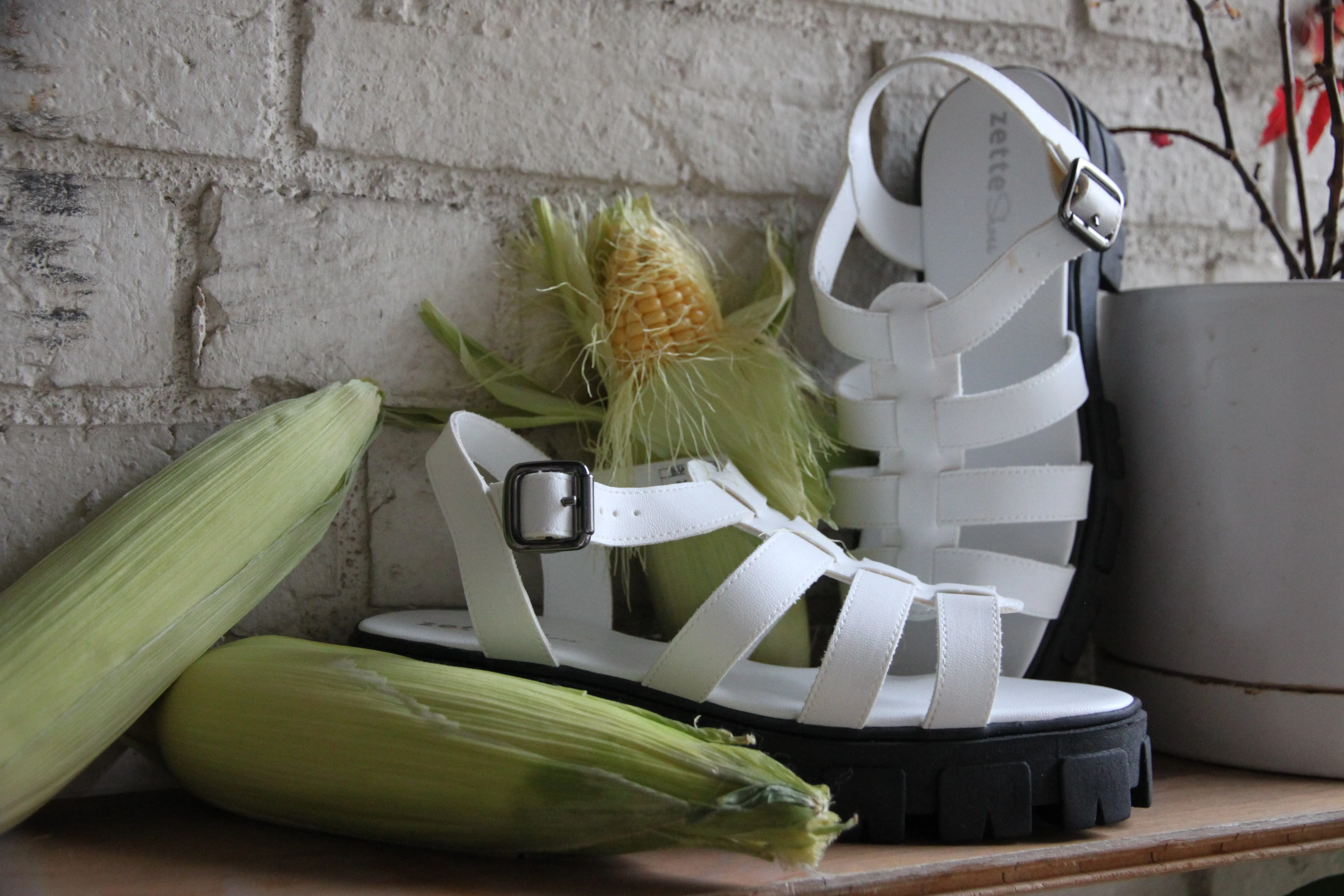 'Jess' corn-leather  sandal with lugged sole by Zette Shoes - white