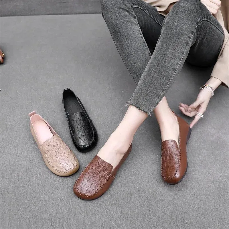 LCS2285 Women's Casual Shoes - Leather Soft Loafers