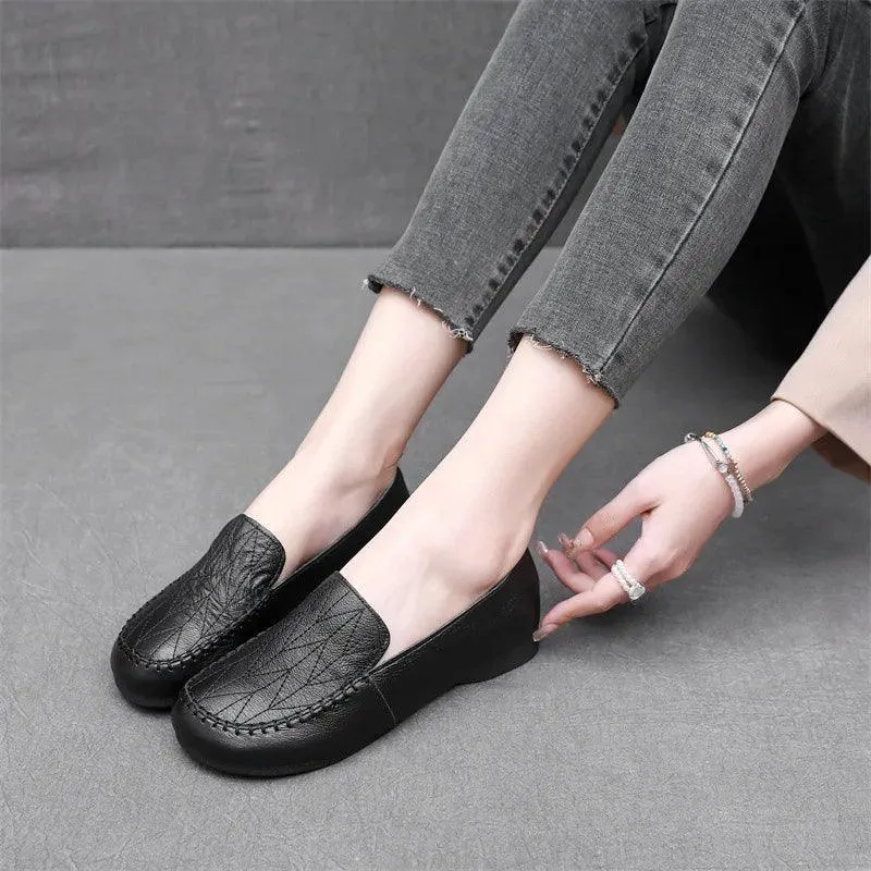 LCS2285 Women's Casual Shoes - Leather Soft Loafers